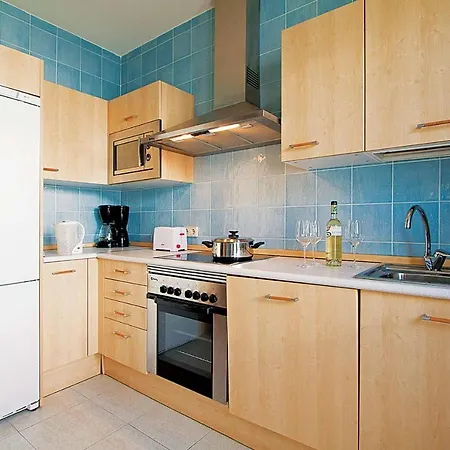 Playa Blanca Sleeps 4 Air Con Wifi Villa *