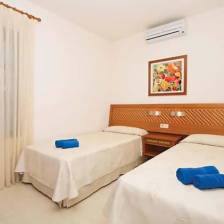 Playa Blanca Sleeps 4 Air Con Wifi 别墅 *